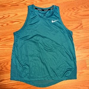 NIKE workout tank